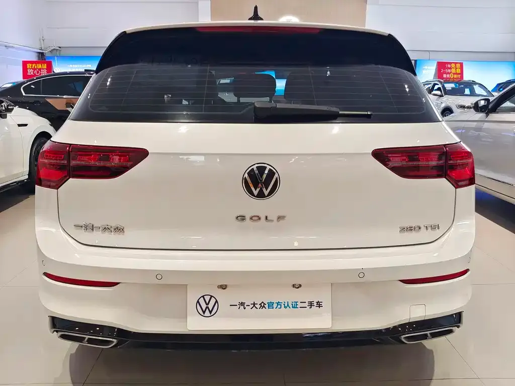 Volkswagen Golf 2023 из CN, фото 6