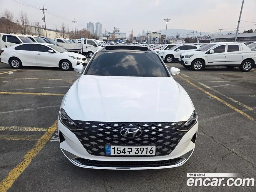 Hyundai Grandeur — фото 1