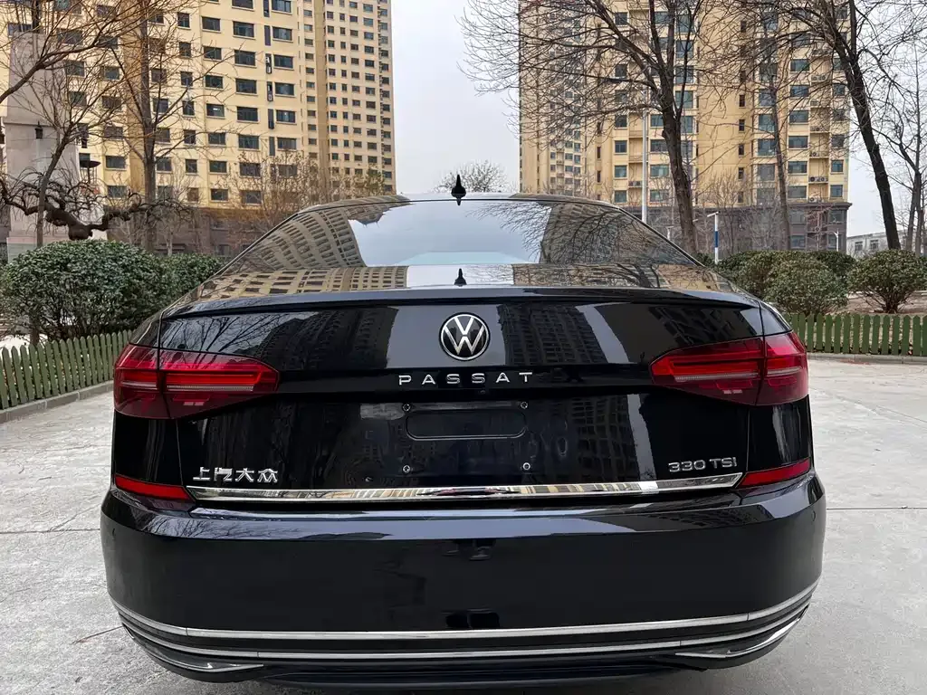 Volkswagen Passat — фото 7