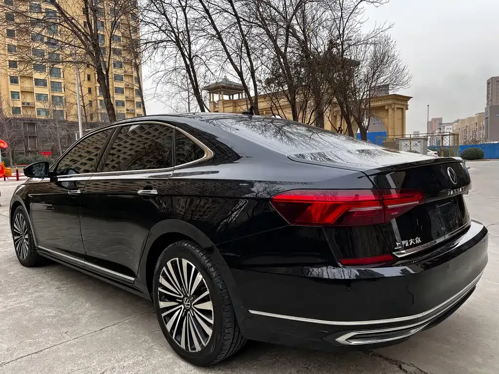Volkswagen Passat — фото 9
