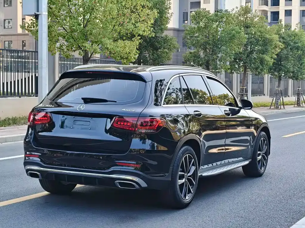 Mercedes-Benz GLC — фото 9