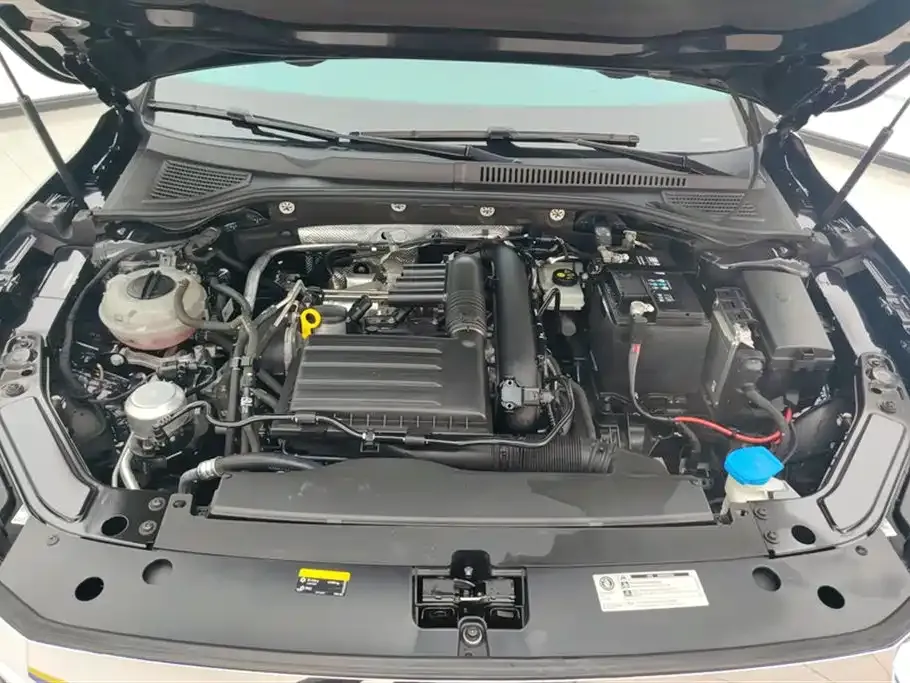 Volkswagen Passat 2024 из CN, фото 10