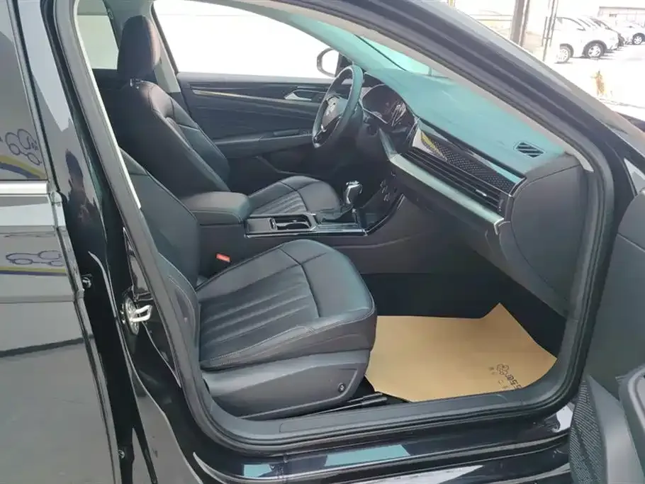 Volkswagen Passat 2024 из CN, фото 5