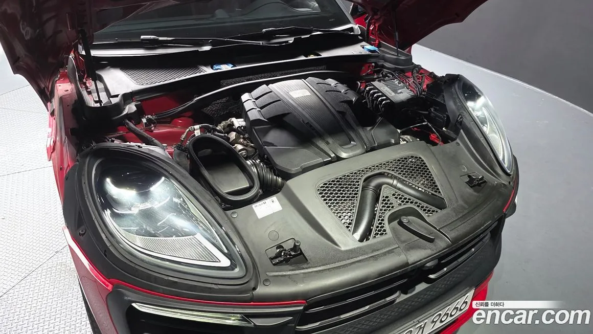 Porsche Macan 2022 из KR, фото 9