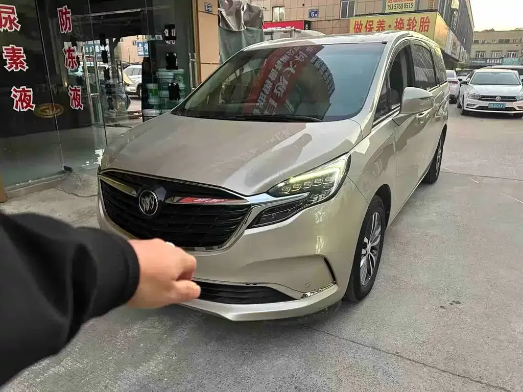Buick GL8 2021 из CN, фото 1