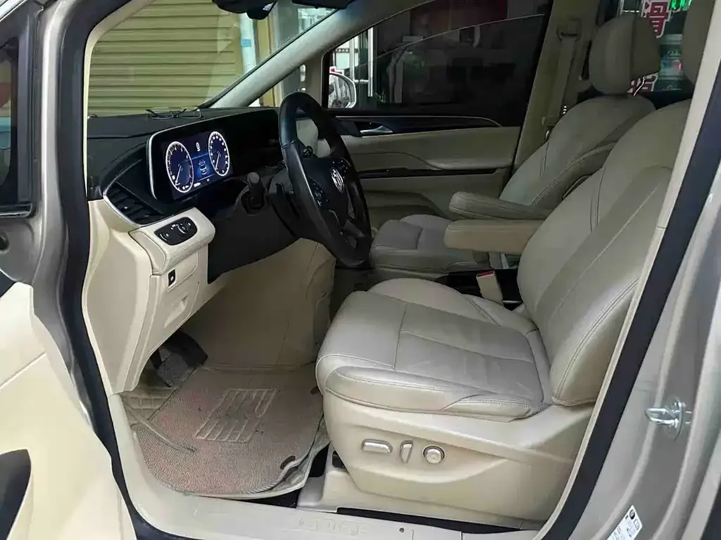 Buick GL8 2021 из CN, фото 4