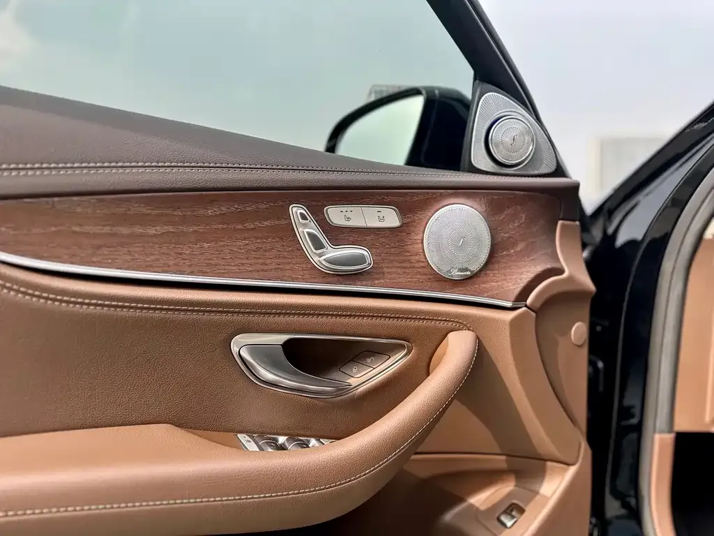 Mercedes-Benz E-Class 2022 из CN, фото 3