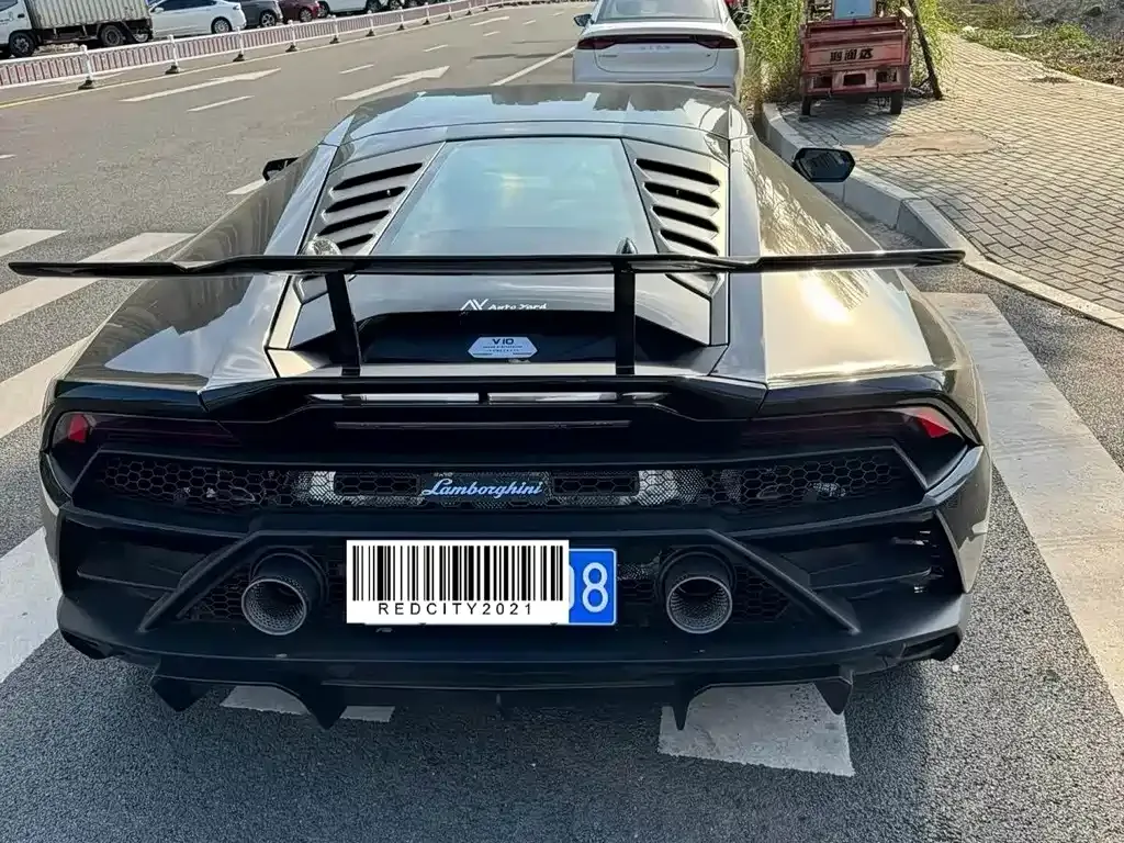 Lamborghini Huracan 2023 из CN, фото 3