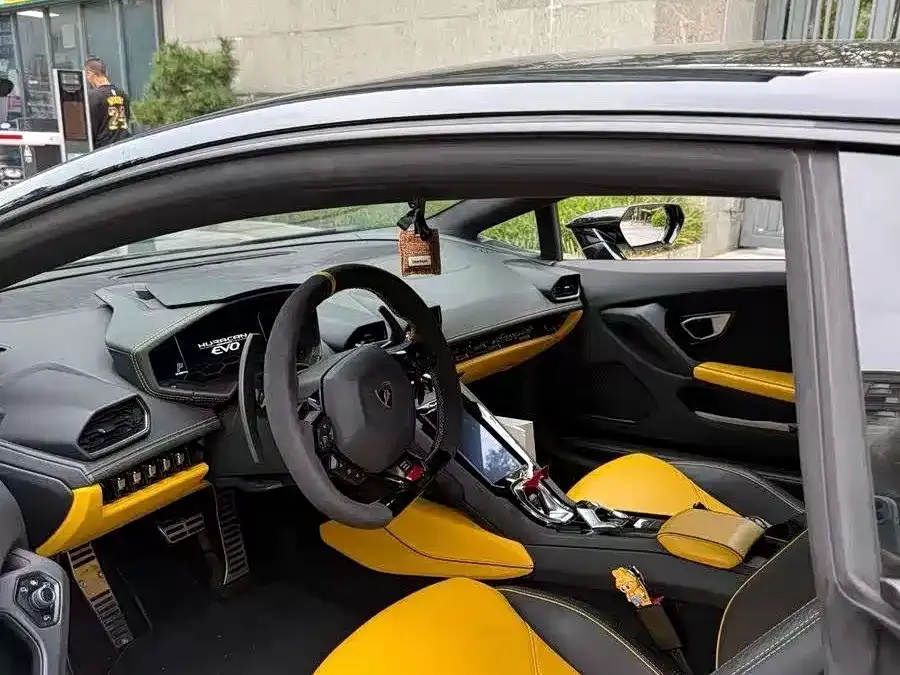 Lamborghini Huracan 2023 из CN, фото 2
