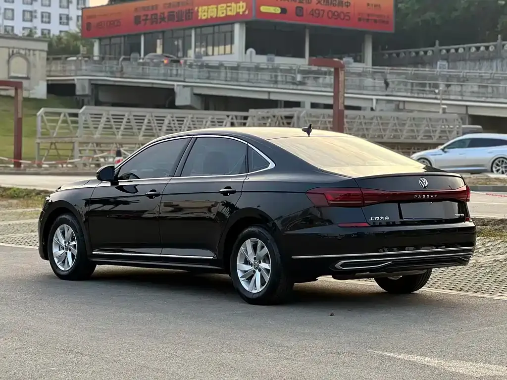 Volkswagen Passat — фото 4