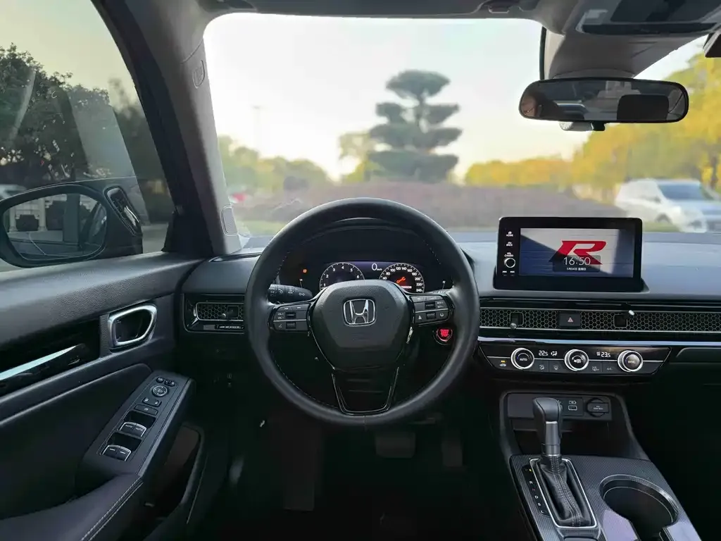 Honda Civic 2023 из CN, фото 4