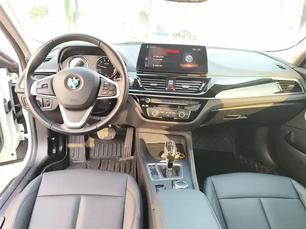 BMW 1 Series 2022 из CN, фото 10