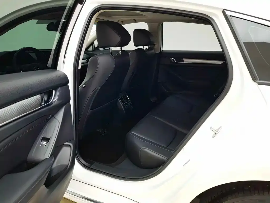 Honda Accord 2022 из CN, фото 7