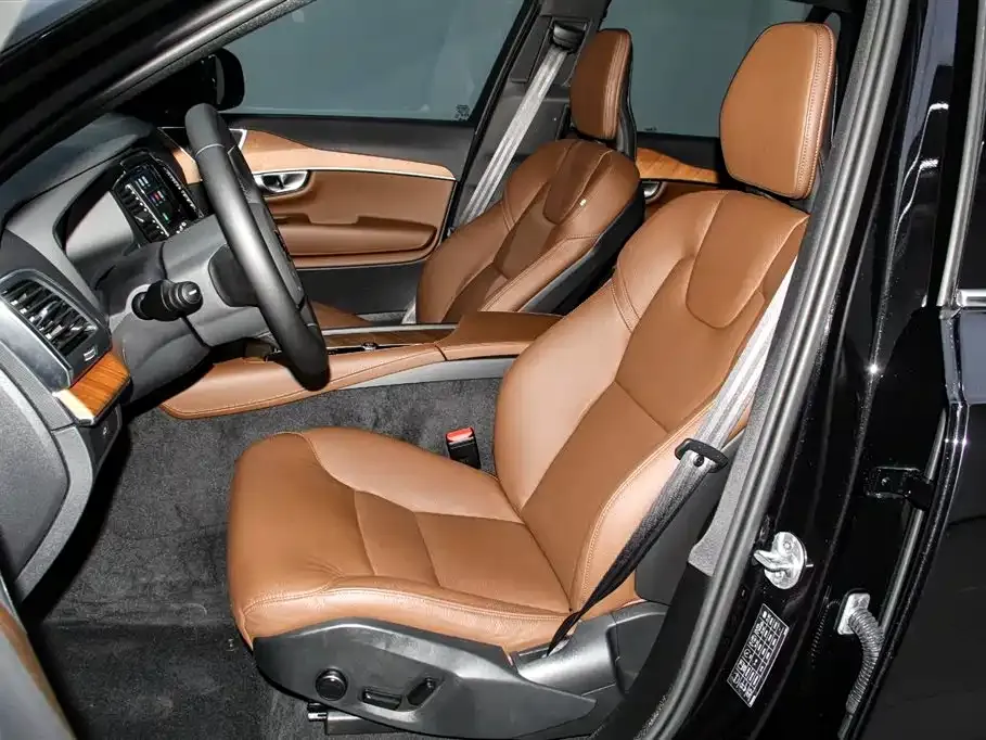 Volvo XC90 2024 из CN, фото 5