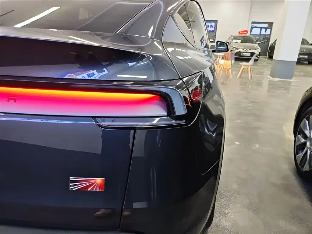 Tesla Model Y 2025 из CN, фото 7