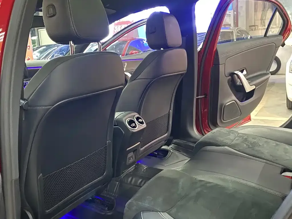 Mercedes-Benz A-Class 2023 из CN, фото 2