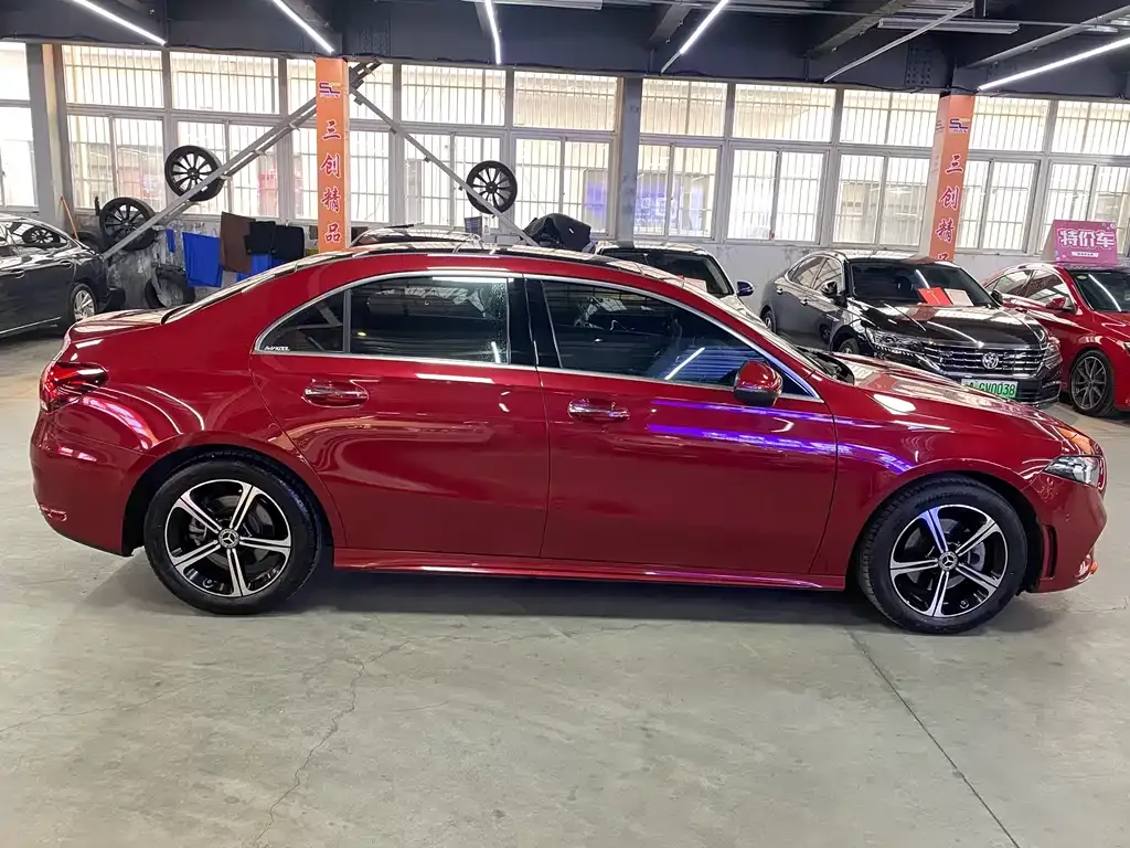 Mercedes-Benz A-Class 2023 из CN, фото 6