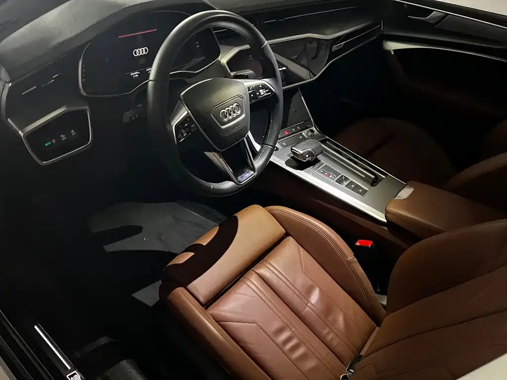 Audi A7 2021 из CN, фото 7
