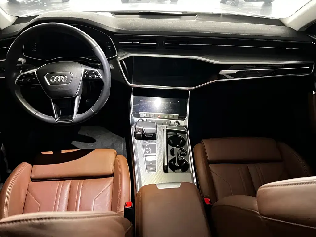 Audi A7 2021 из CN, фото 4