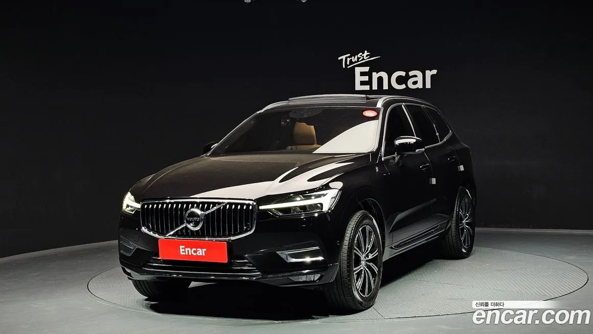 Volvo XC60 — фото 1