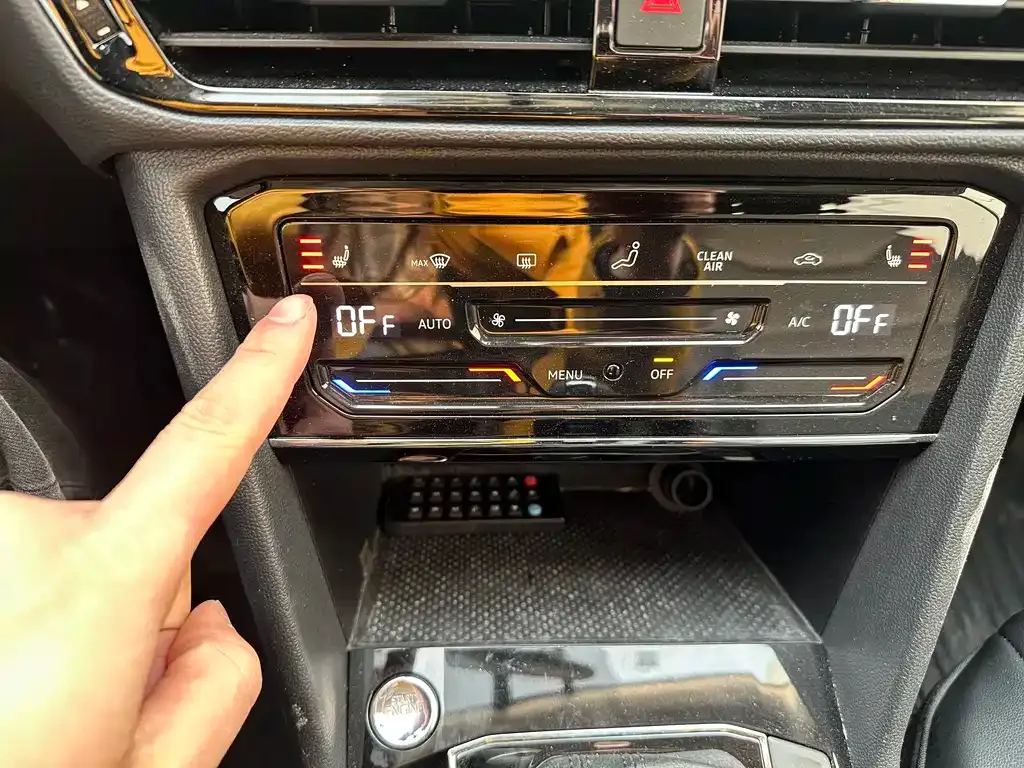 Volkswagen Tharu 2022 из CN, фото 9
