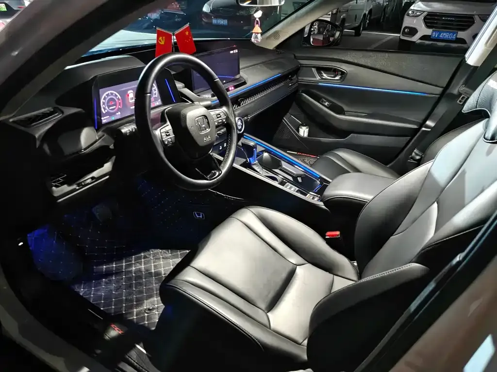 Honda Accord — фото 10