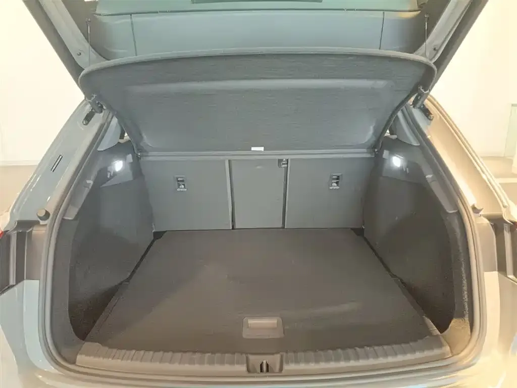 Audi Q4 e-tron 2025 из CN, фото 6