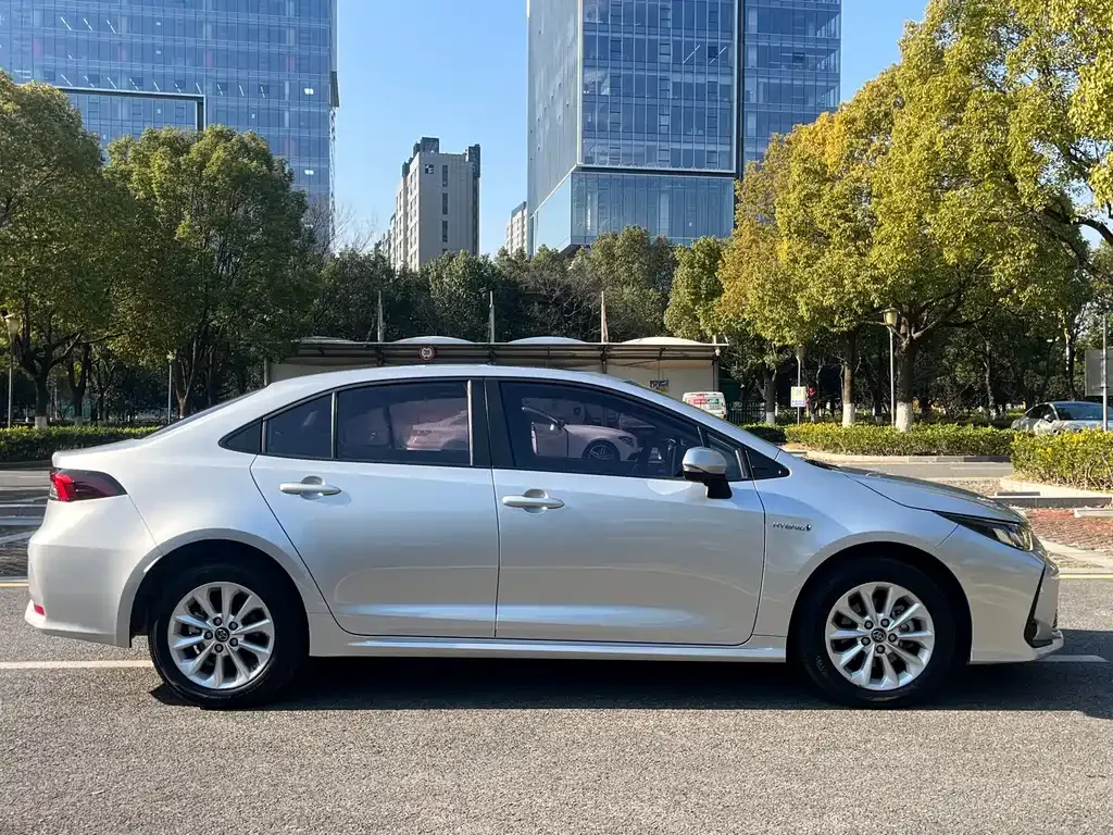 Toyota Corolla 2022 из CN, фото 7