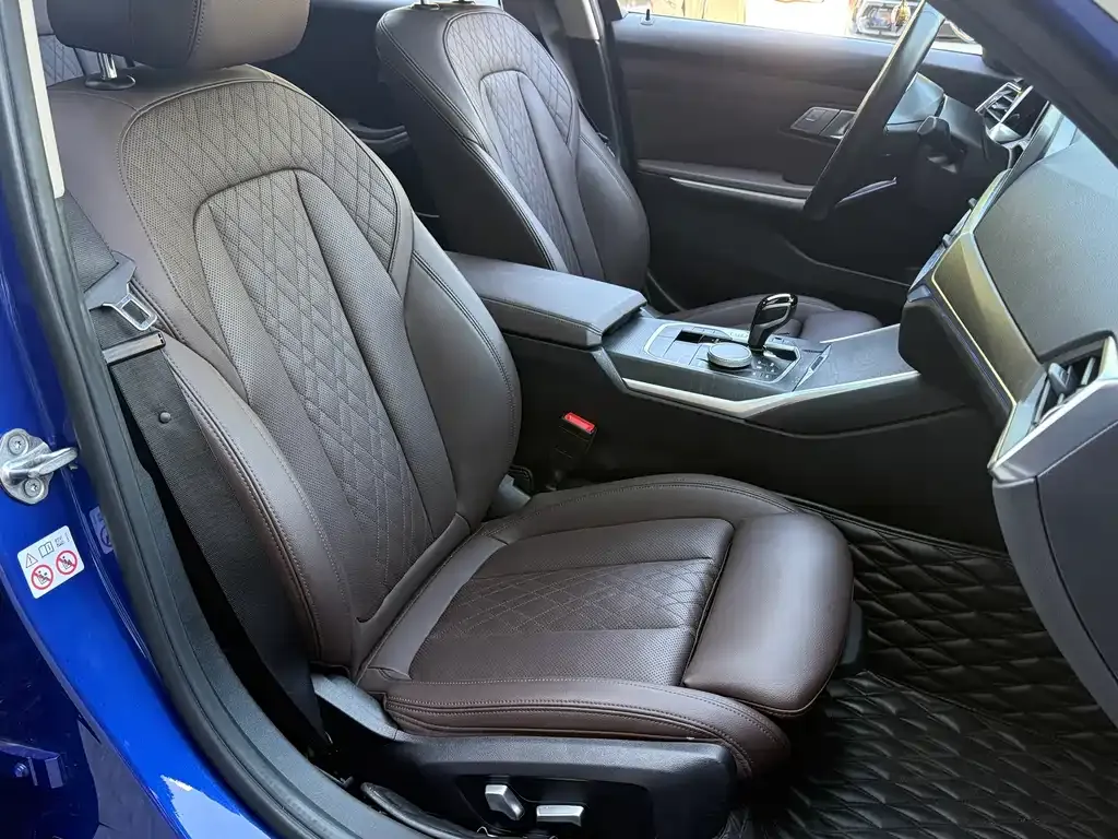 BMW 3 Series 2021 из CN, фото 7