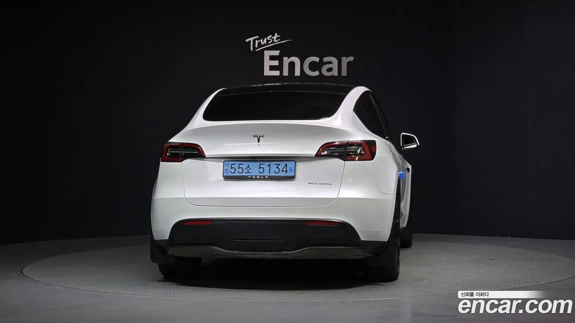 Tesla Model Y — фото 2