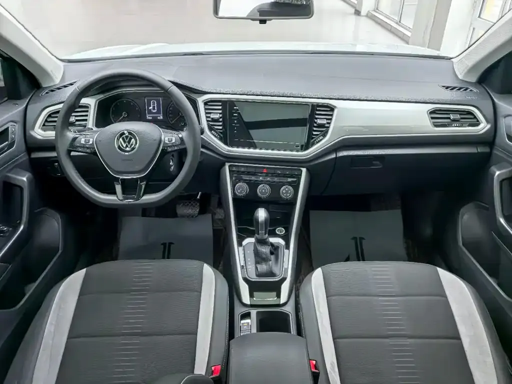Volkswagen T-Roc 2022 из CN, фото 10