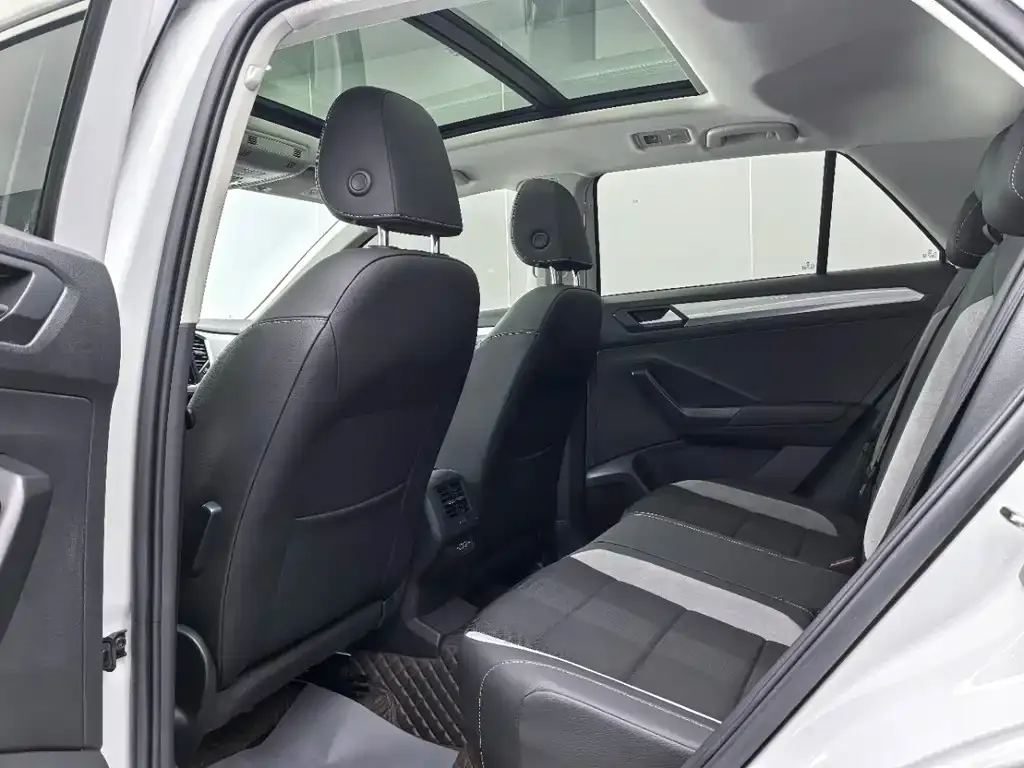 Volkswagen T-Roc 2022 из CN, фото 8