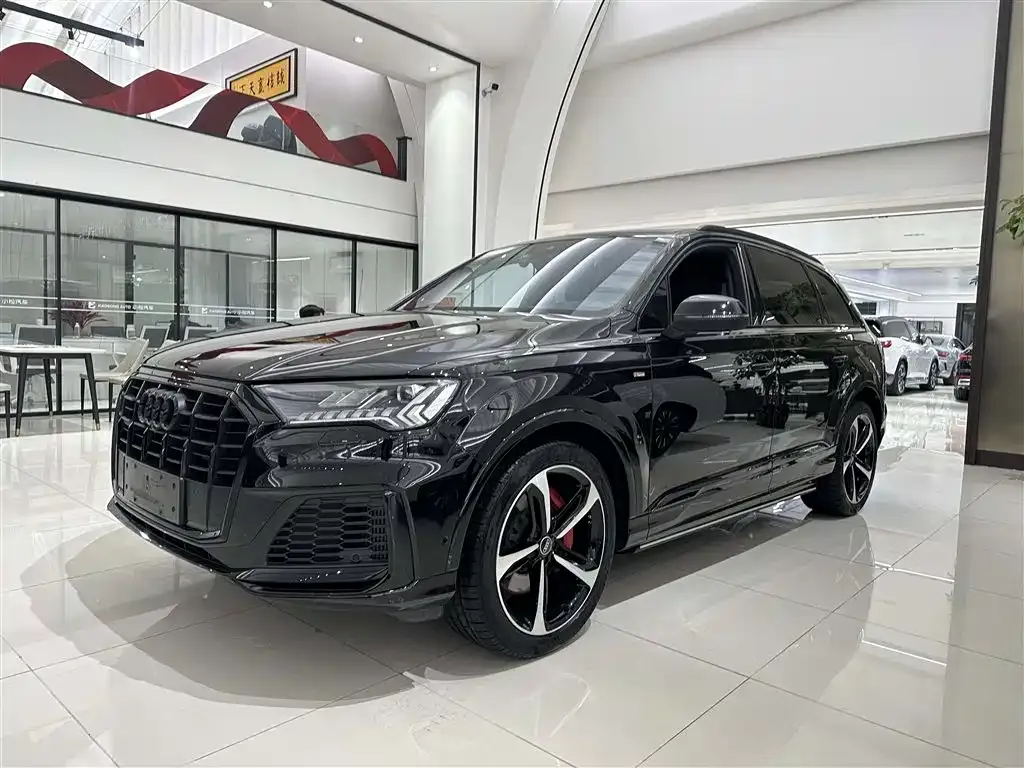 Audi Q7 2022 из CN, фото 1