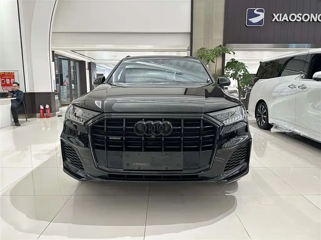 Audi Q7 2022 из CN, фото 9