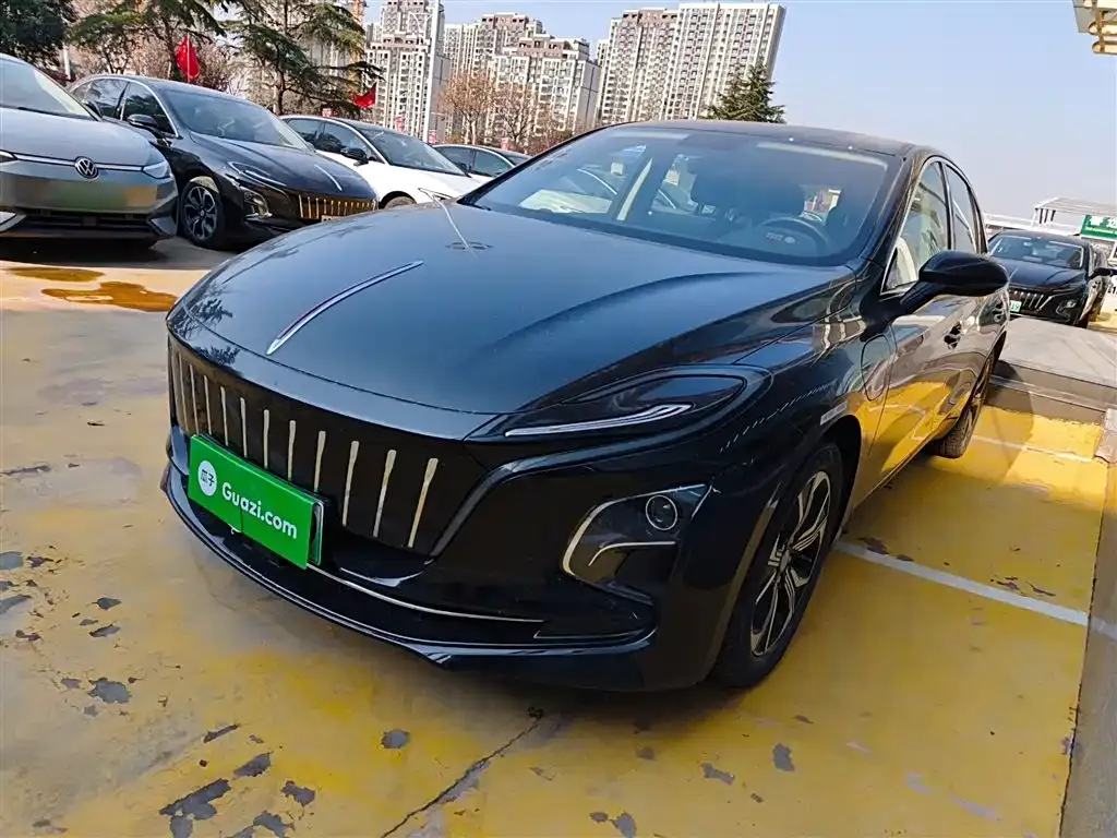 Hongqi E-QM5 2024 из CN, фото 2