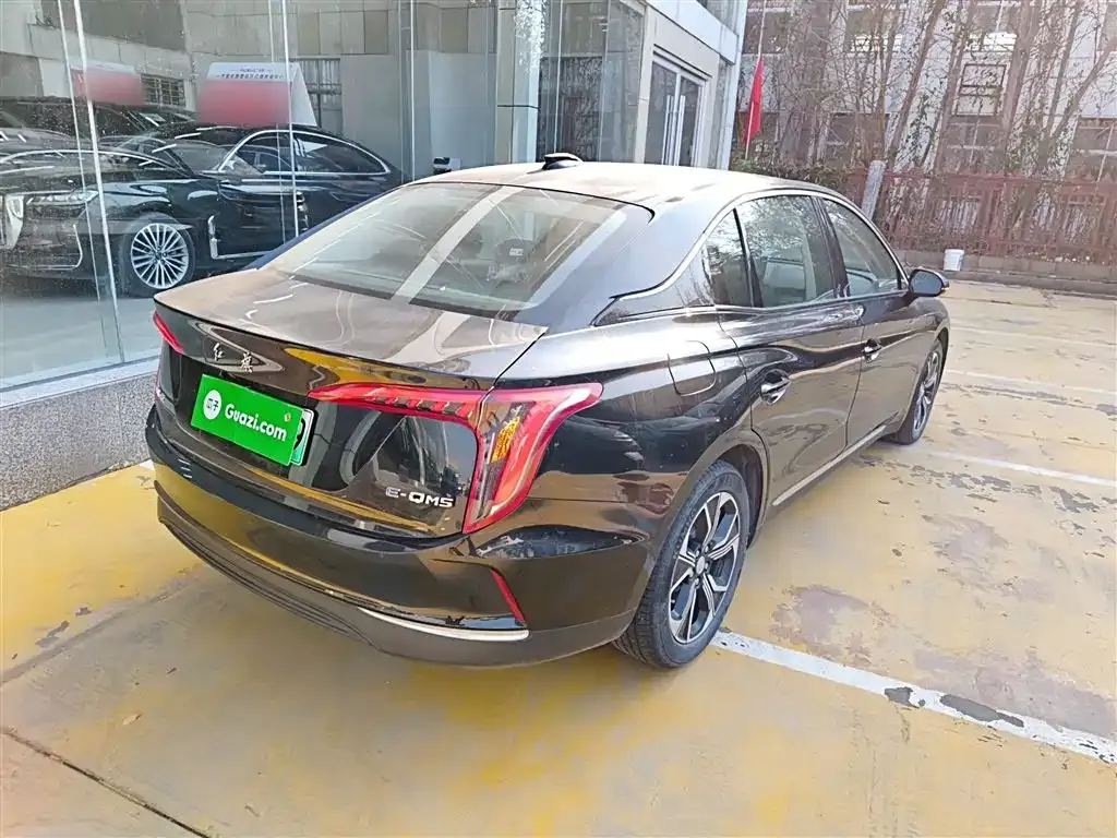 Hongqi E-QM5 2024 из CN, фото 7