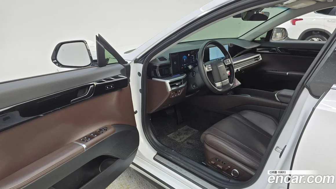 Hyundai Grandeur 2023 из KR, фото 2