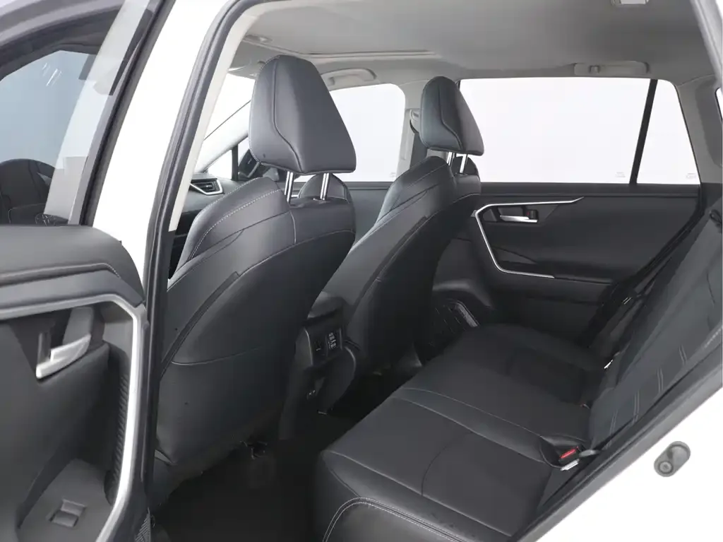 Toyota Wildlander 2023 из CN, фото 9