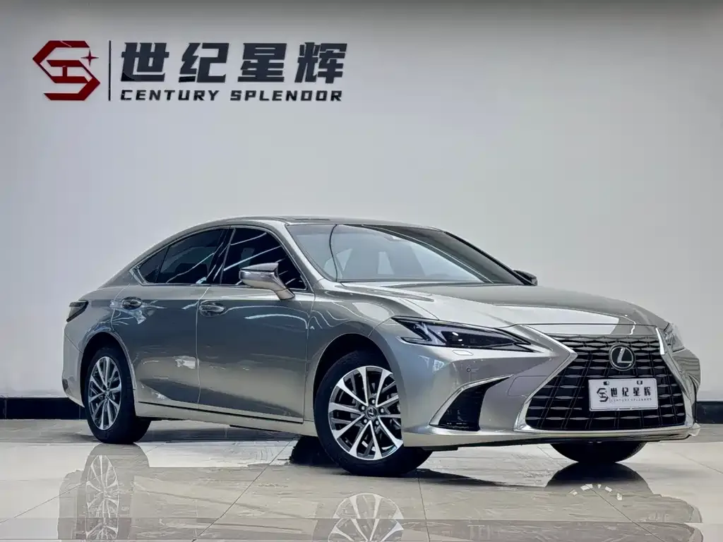 Lexus ES — фото 9