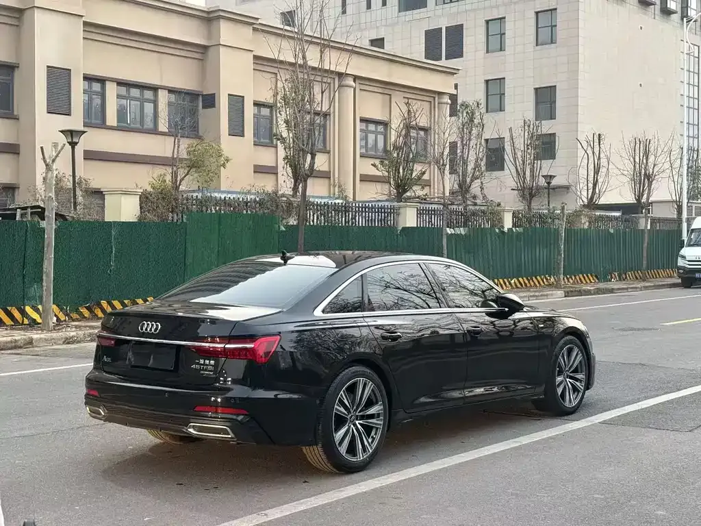 Audi A6L 2021 из CN, фото 9