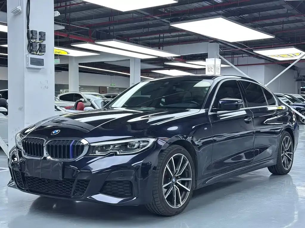 BMW 3 Series 2021 из CN, фото 1