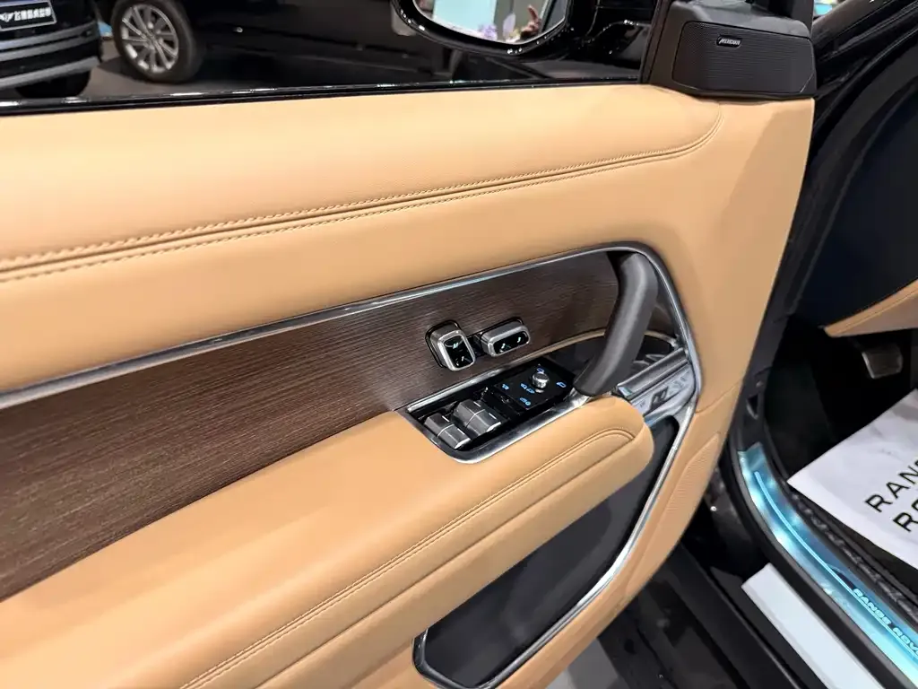Land Rover Range Rover 2025 из CN, фото 10