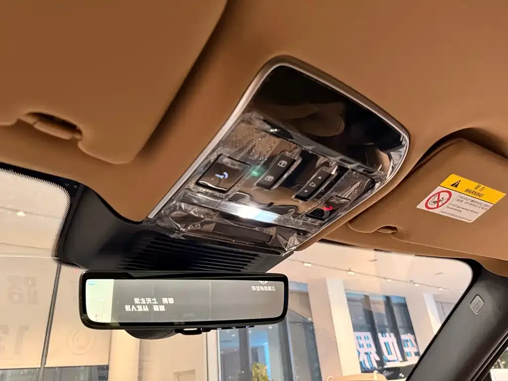 Land Rover Range Rover 2025 из CN, фото 3