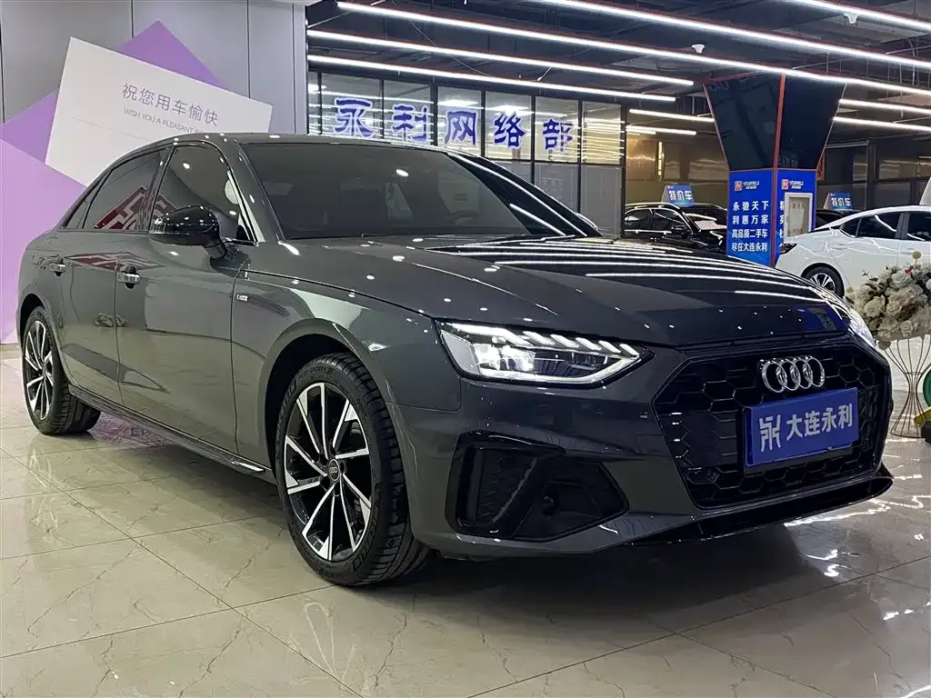 Audi A4L 2023 из CN, фото 5