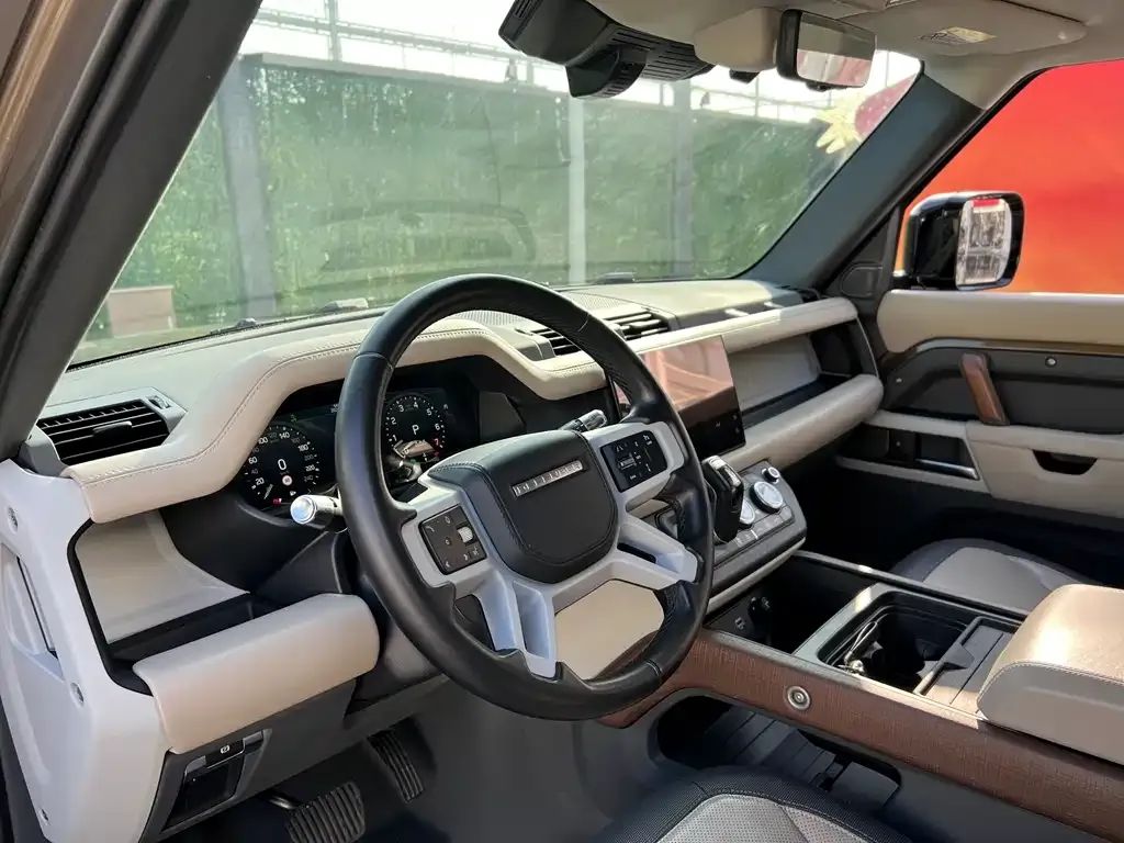 Land Rover Defender — фото 4