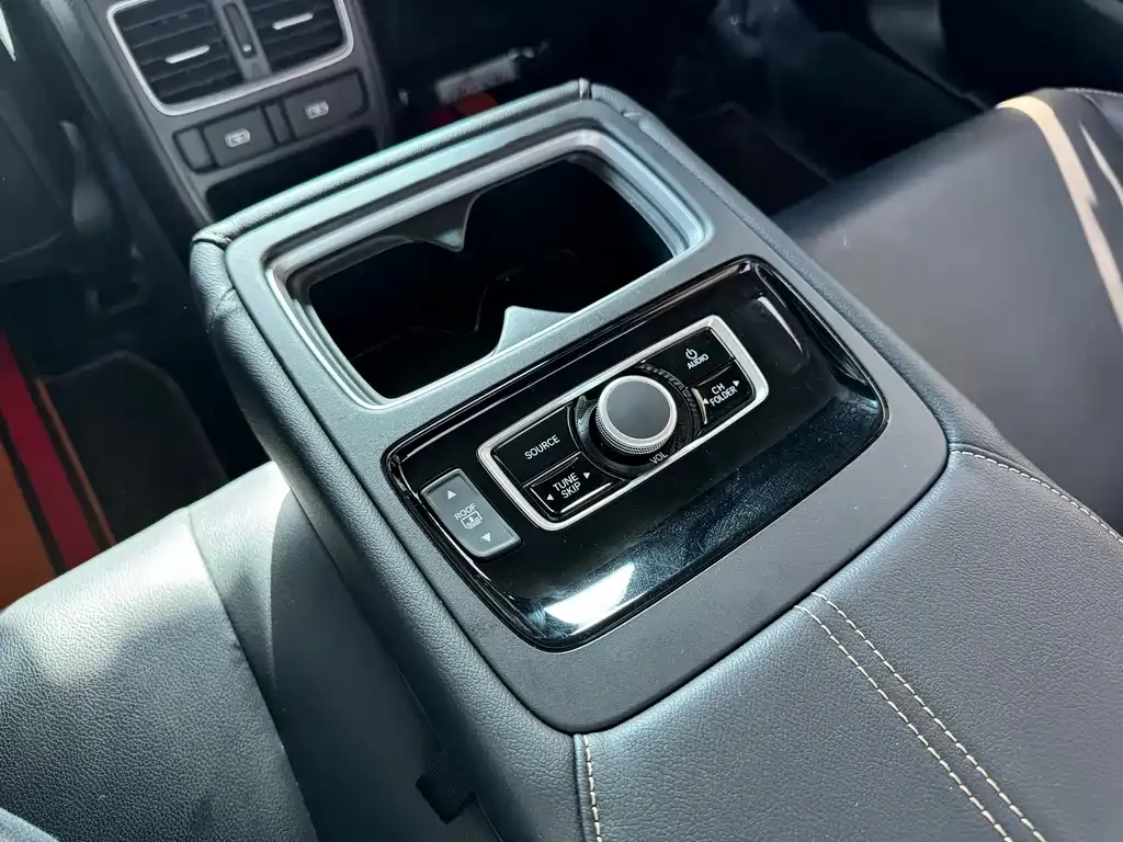 Honda Accord — фото 6