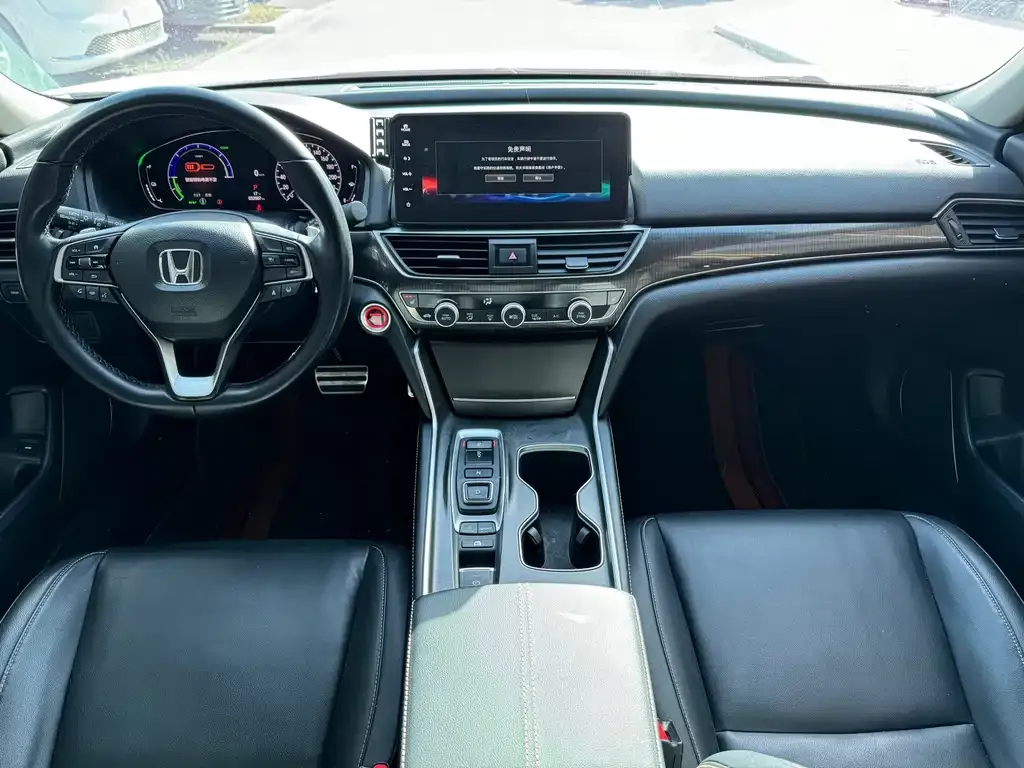 Honda Accord — фото 2