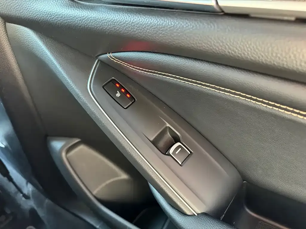 Honda Accord — фото 10