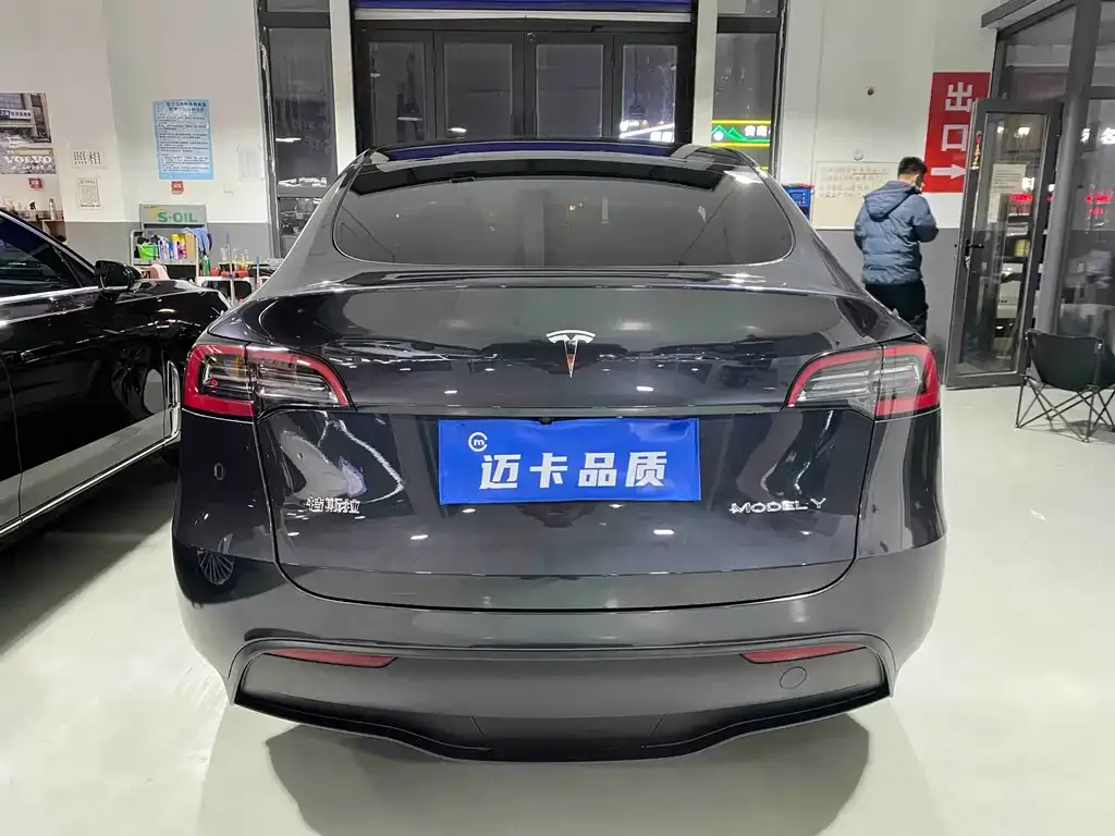 Tesla Model Y 2024 из CN, фото 2