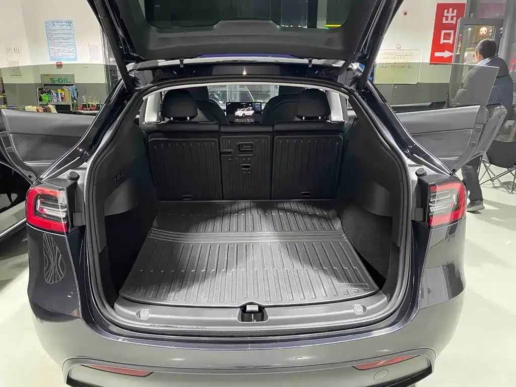 Tesla Model Y 2024 из CN, фото 10